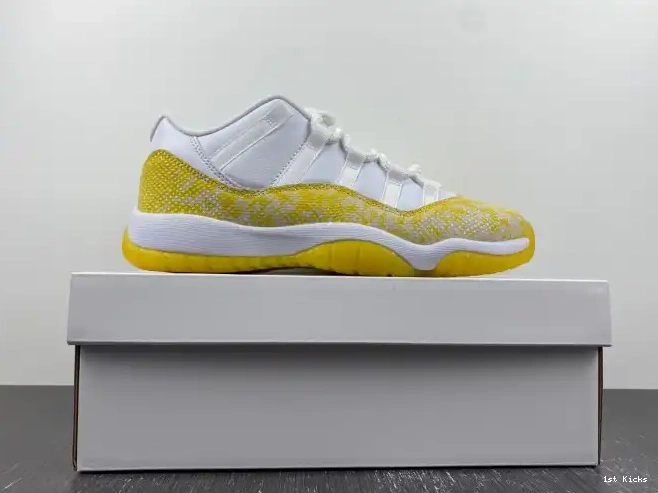 1st Kicks Jordan WMNS Low Air AH7860-107 Yellow 11 Snakeskin 0531